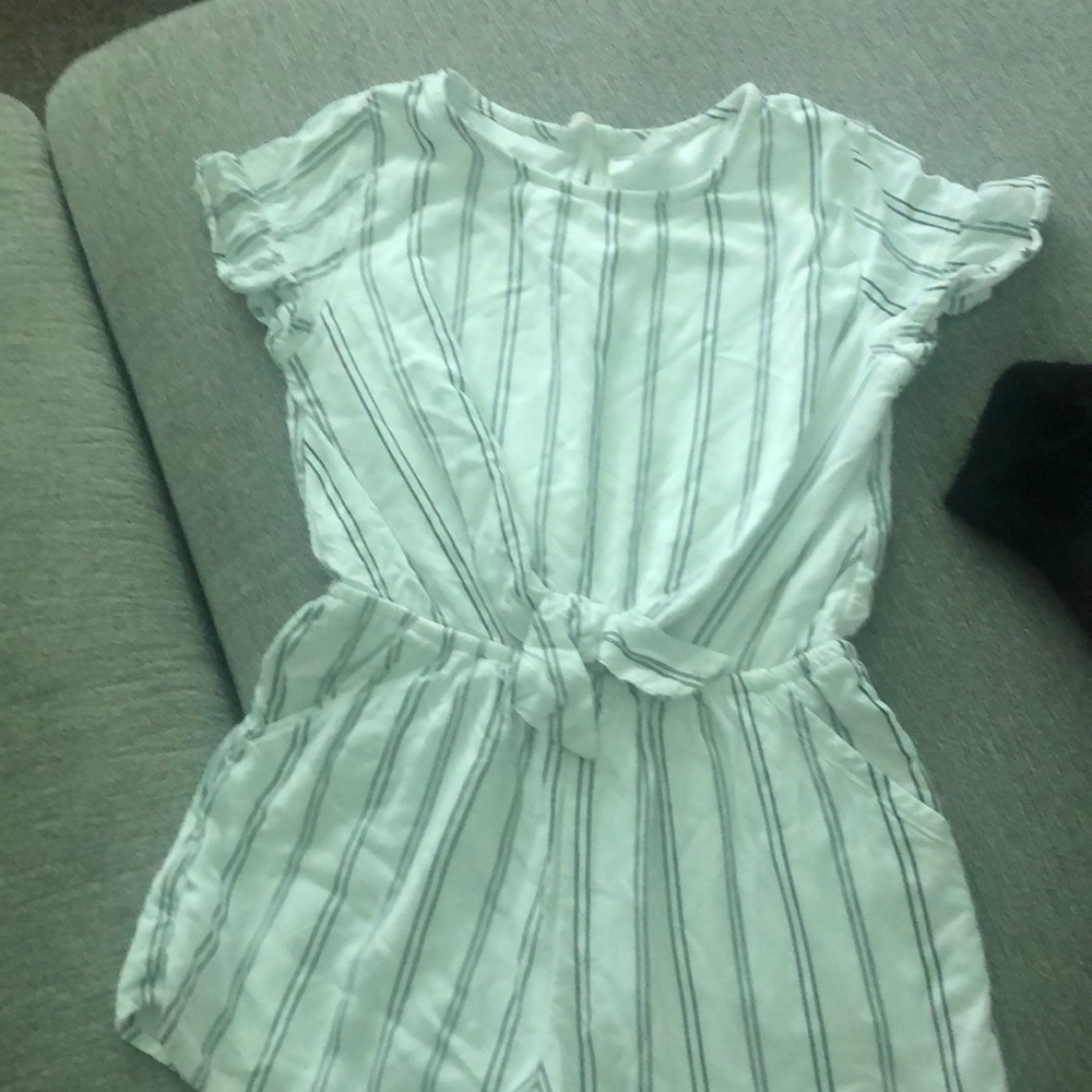 Abercrombie and Fitch Kids size 7/8 Romper.